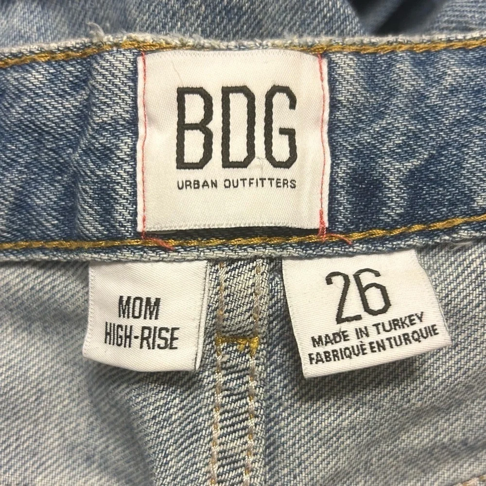 Mom high rise jeans size 26